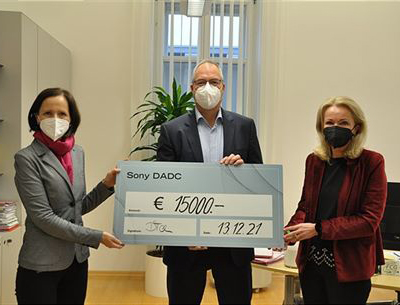 Großzügige Spende für die Weiterentwicklung der Pflege am Uniklinikum Salzburg